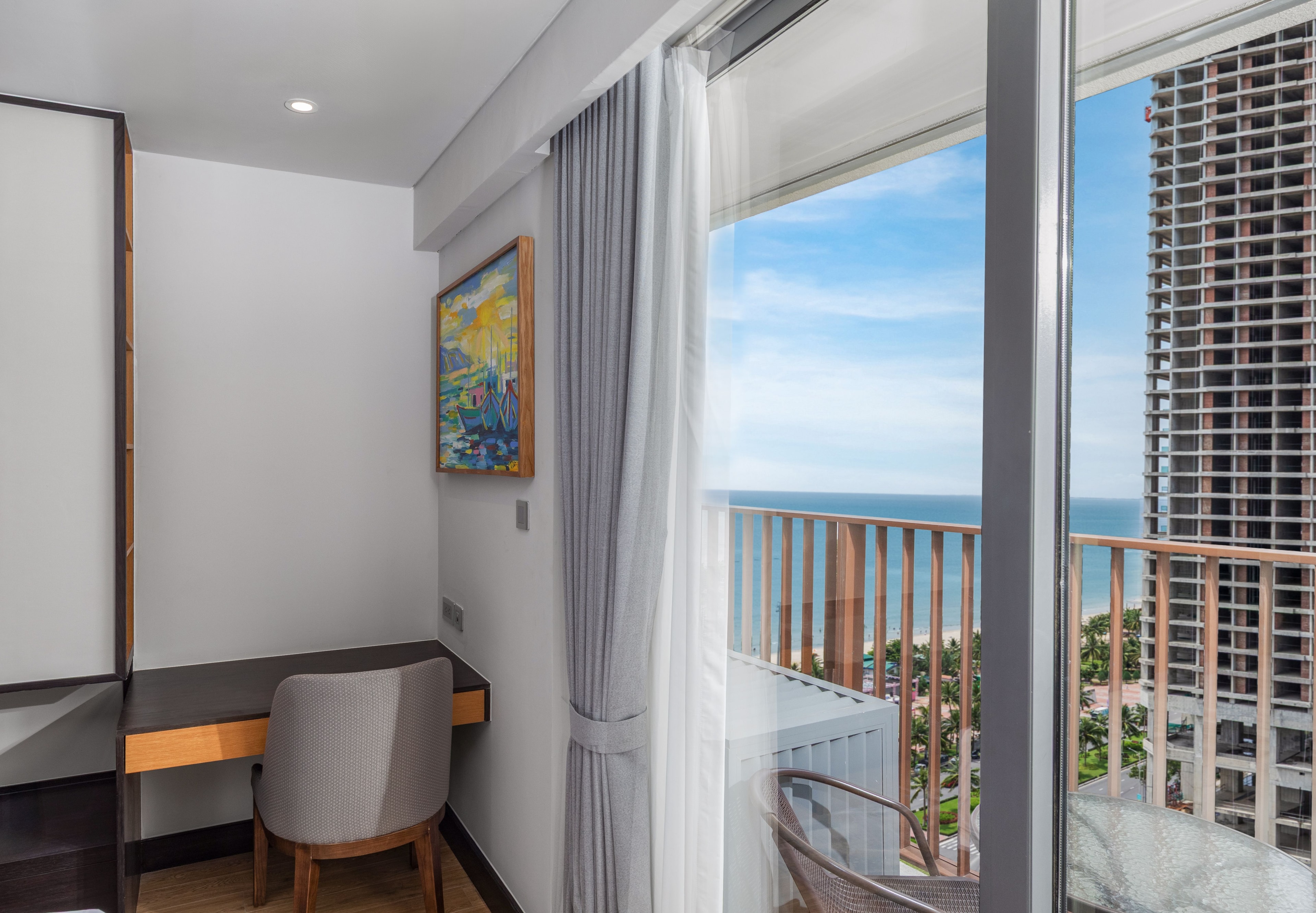 Deluxe Studio King Partial View