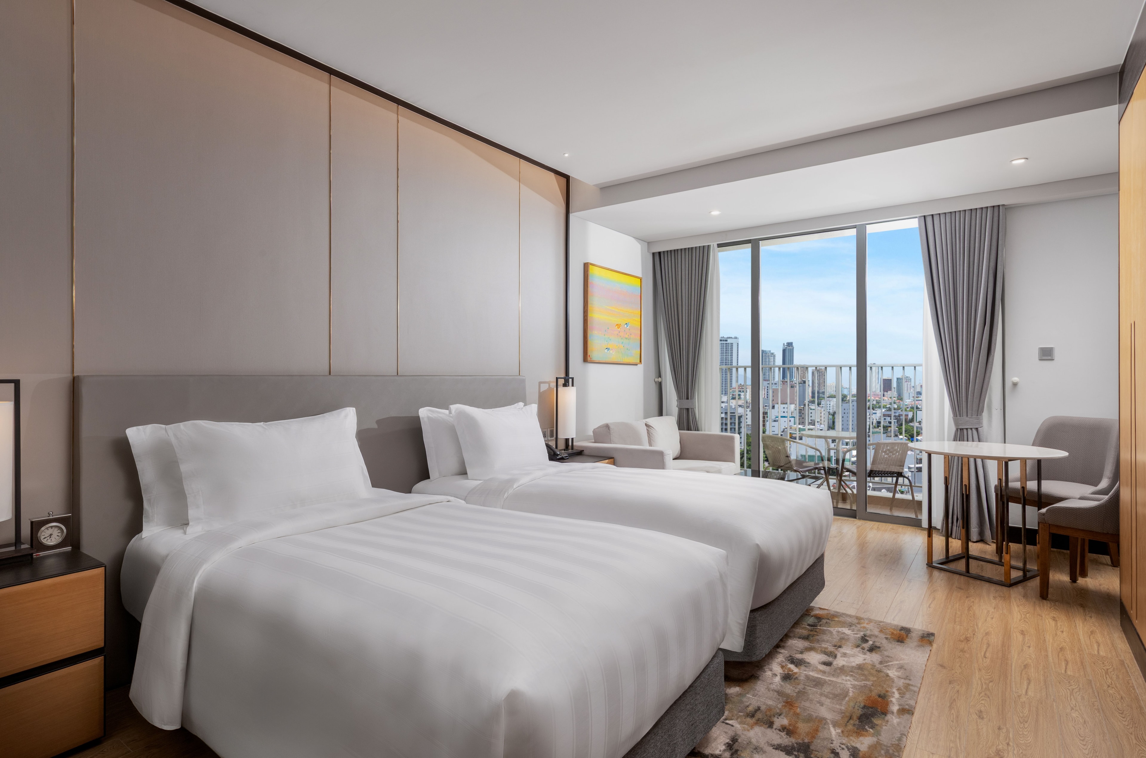 Deluxe Studio Twin City View